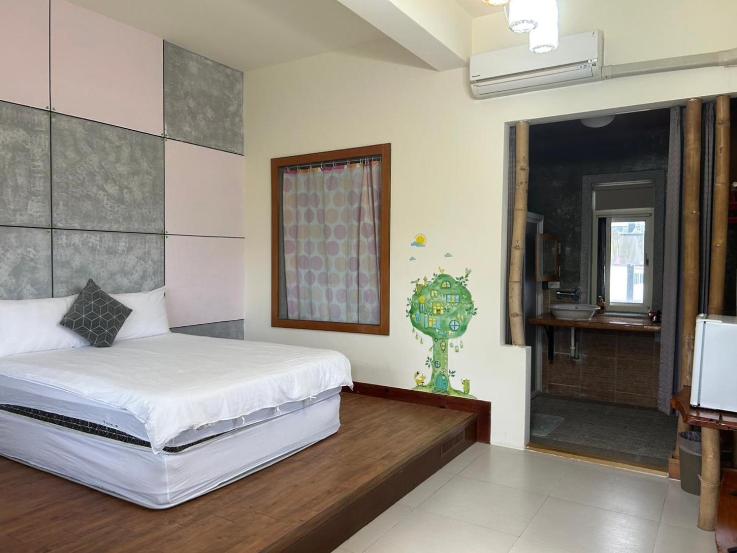 Xian Qing Yu Zhi Homestay Чишан Номер фото
